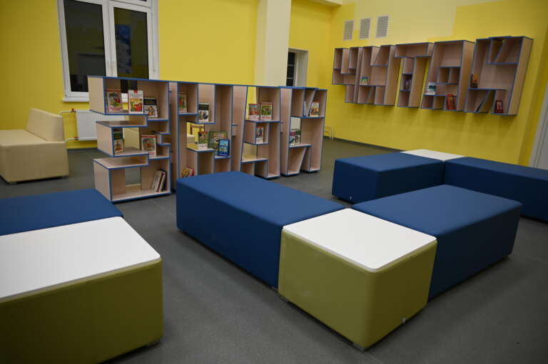 Библиотека с просторным читальным залом